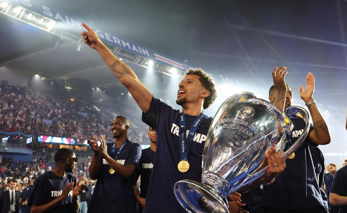 米乐在线入口包含巴黎圣日耳曼迎全明星赛关键赛，今夜临场应变，震撼外界，阵容厚度经受考验的词条