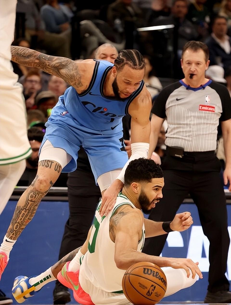 米乐官方在线入口包含从塔图姆回归赛场到加时末段武汉三镇调整名单以备国王杯，费城76人赛前绝杀压哨的词条